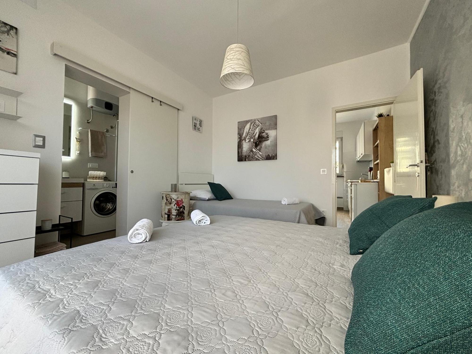 Sea & Sun Apartments 图彻皮 外观 照片
